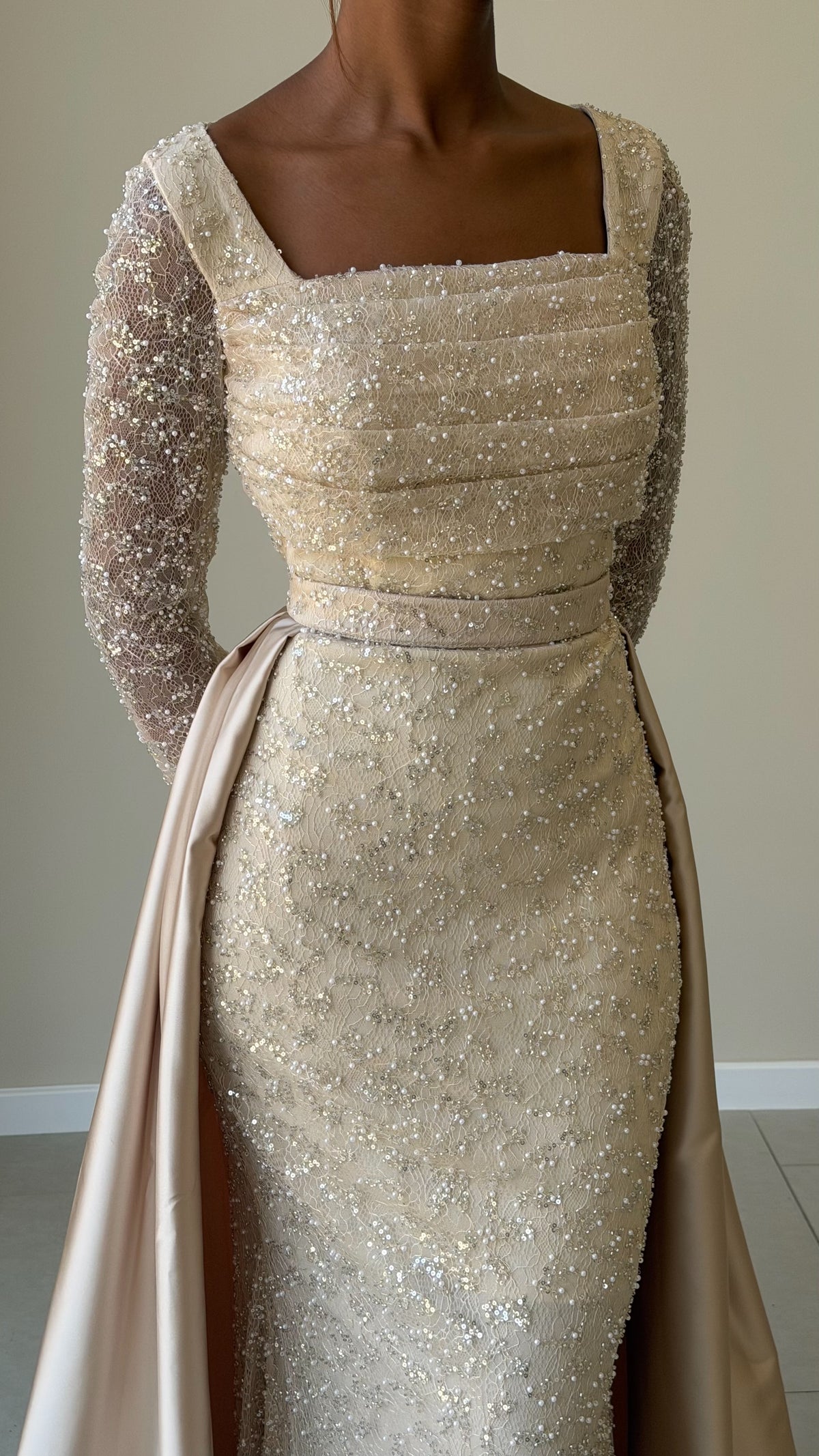 The Pia Dress - Beige