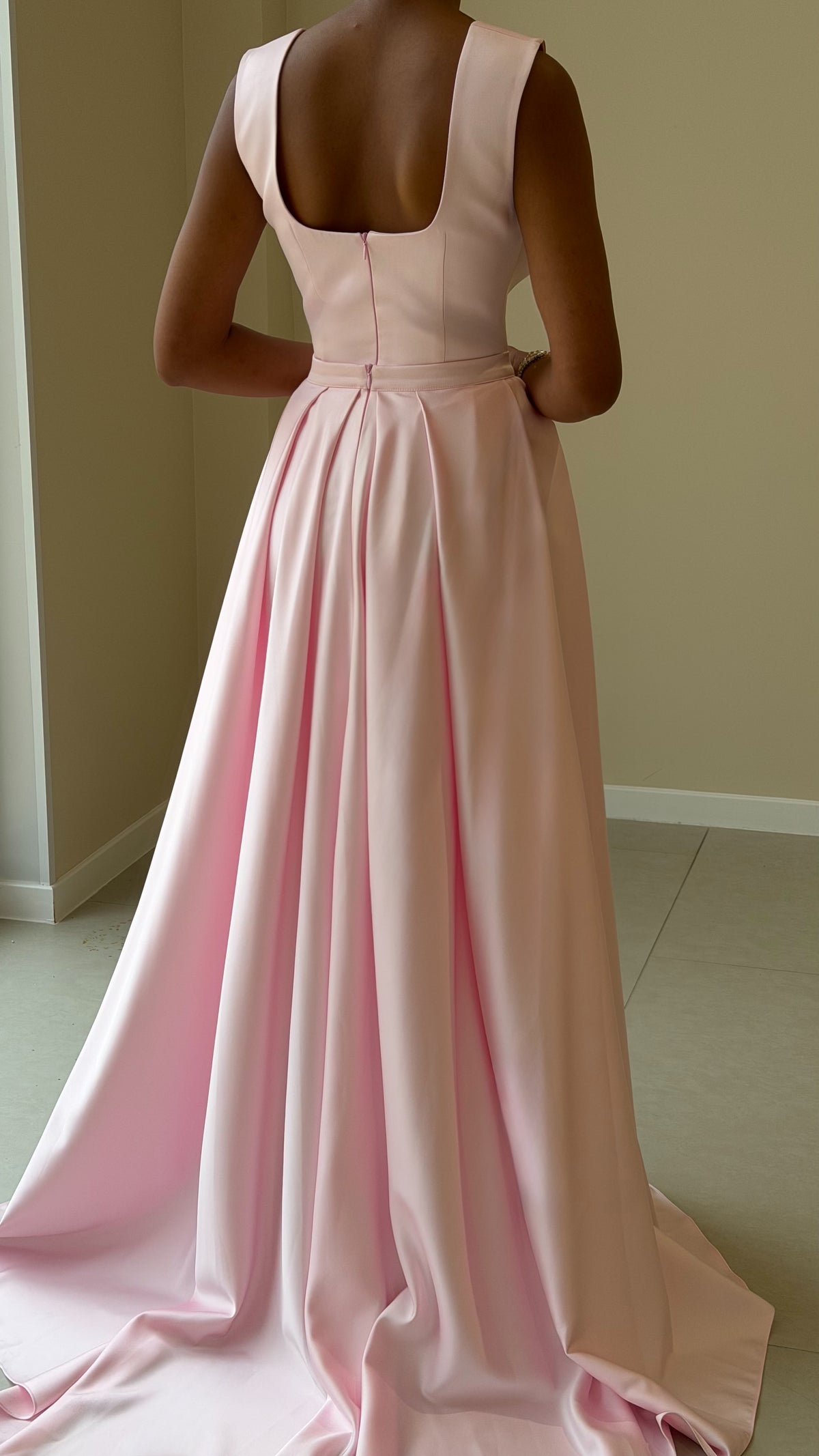 Das Velia-Kleid