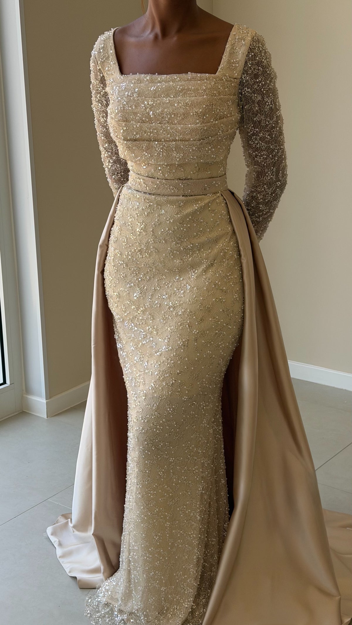 The Pia Dress - Beige