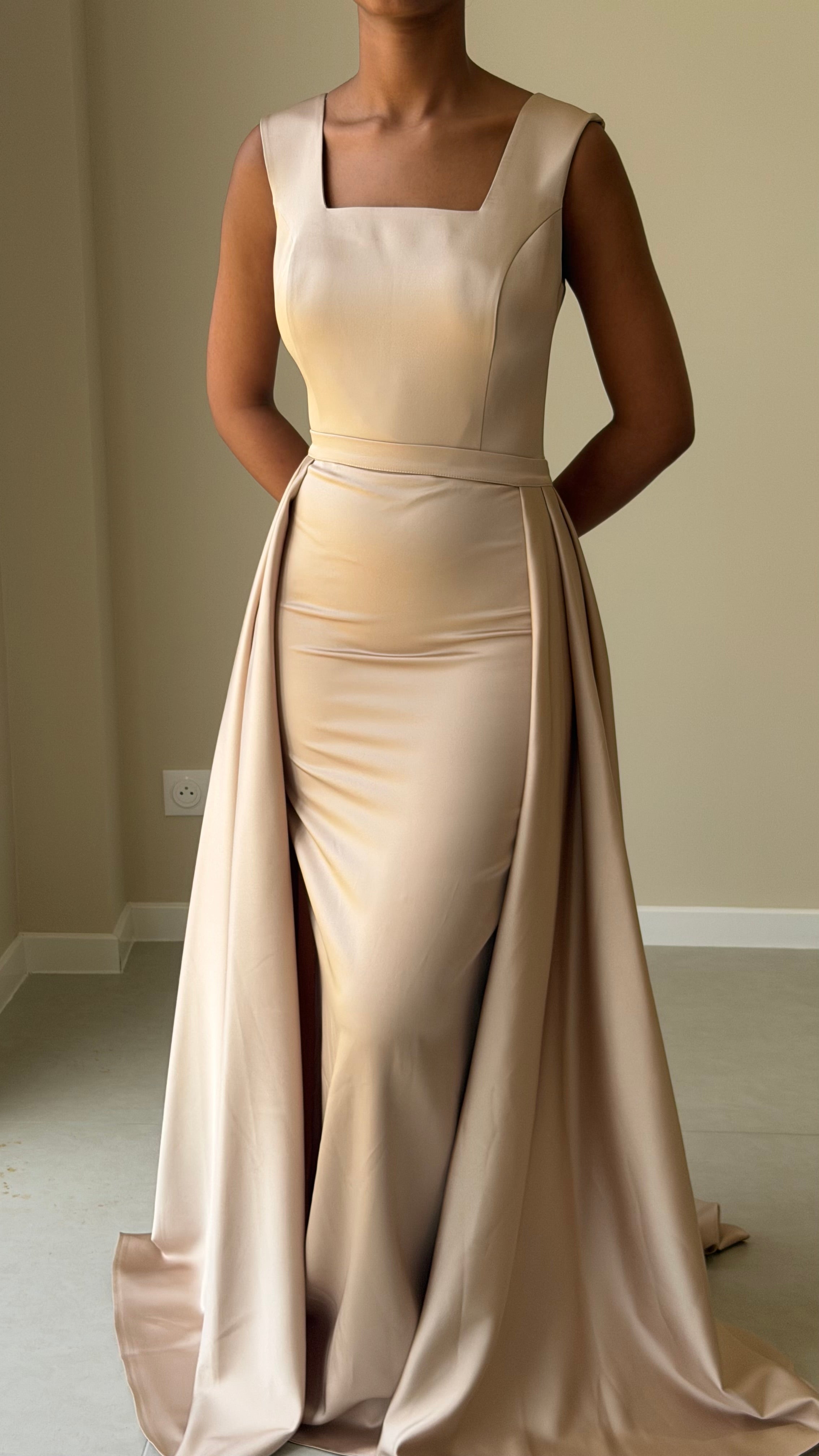 The Velia Dress